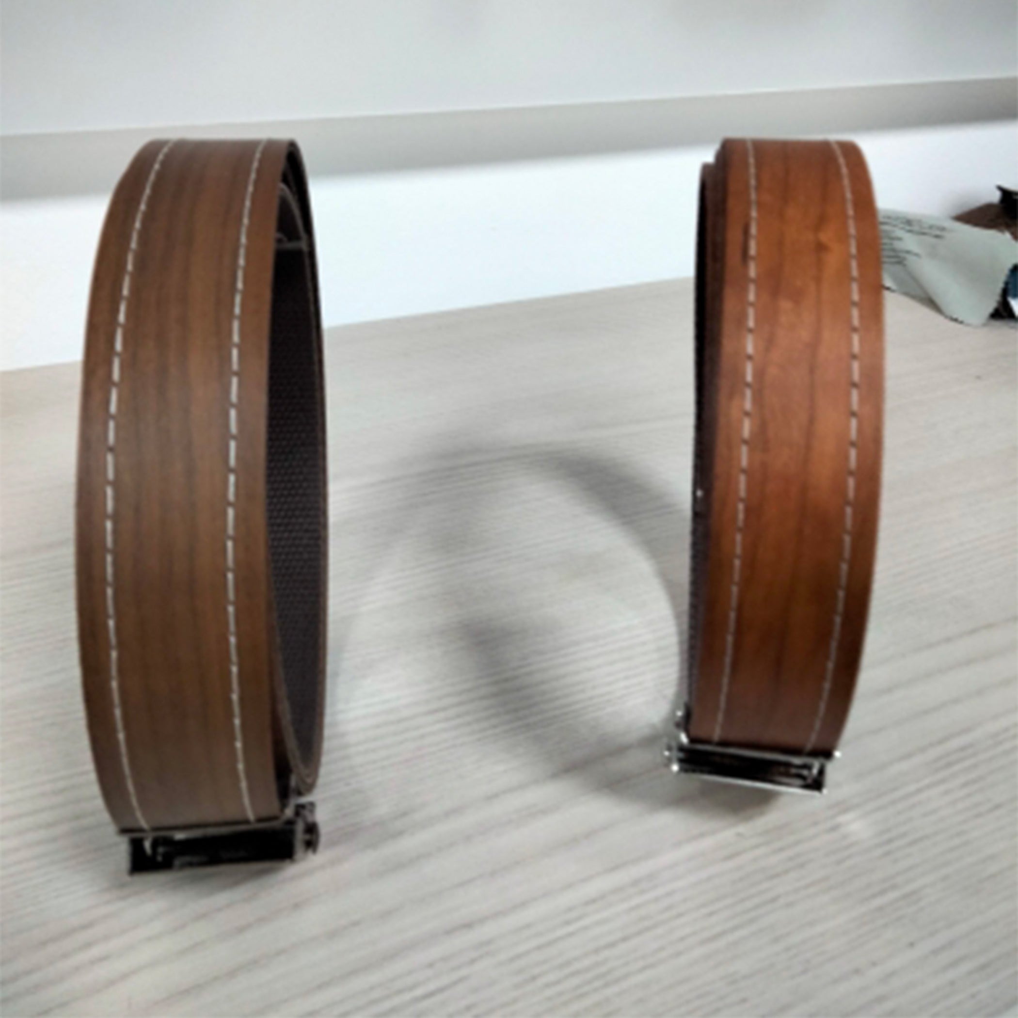 Cintura elegante in legno